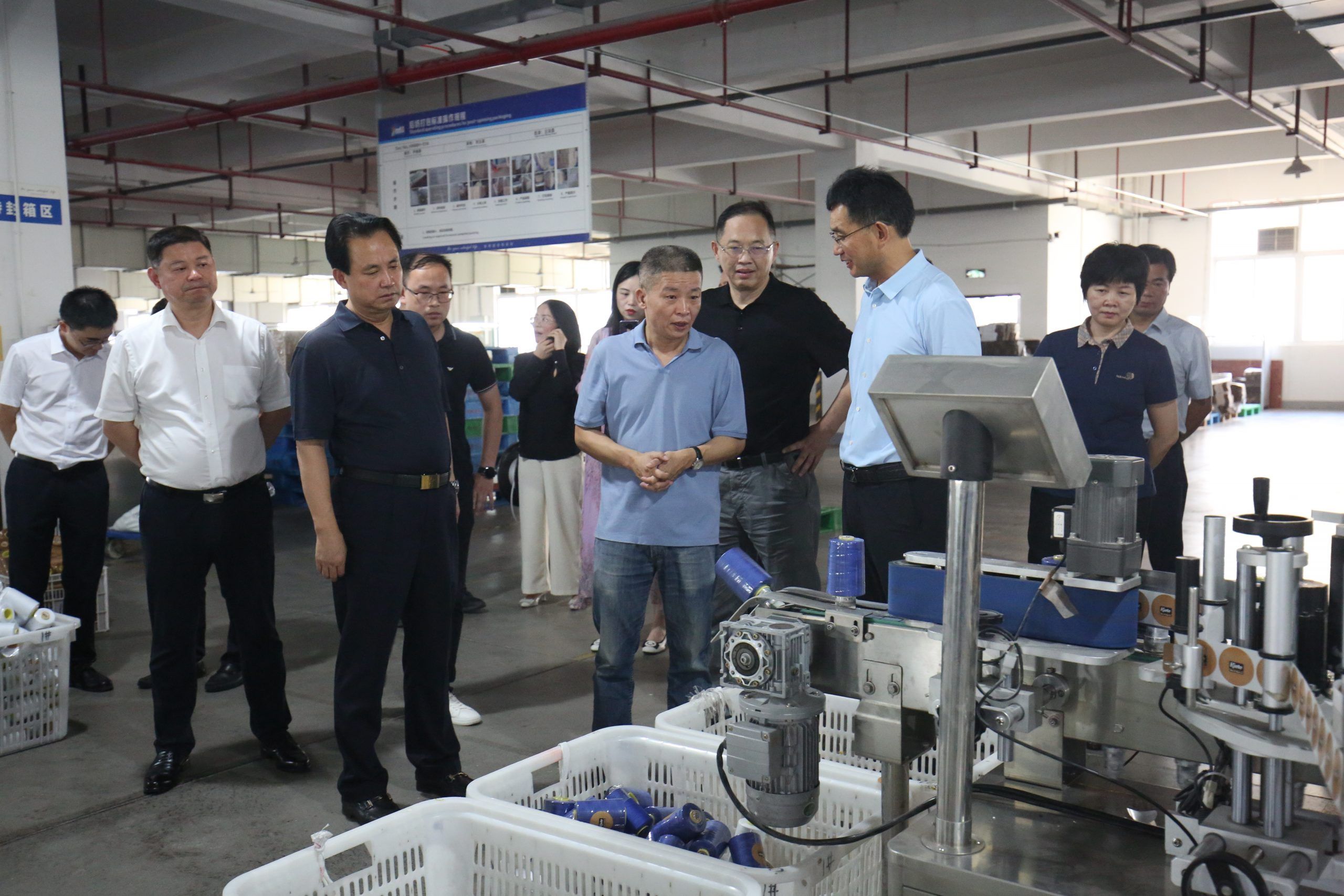 湖南省工信廳副廳長楊親鵬一行深入湖南萌恒走訪調(diào)研