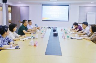 寧波經(jīng)開區(qū)管委會副主任葉萬檔一行深入萌恒調(diào)研